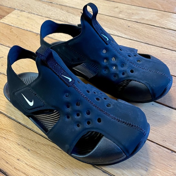Nike Other - NIKE SANDALS/WATER SHOES SZ 13